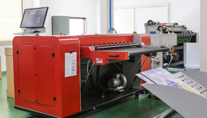 Single-pass printer for corrugated cardboard